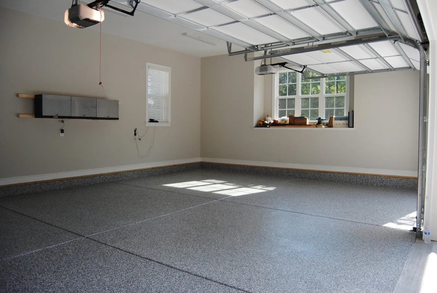 The Pros and Cons of Epoxy Floor Covering for Garage Floors